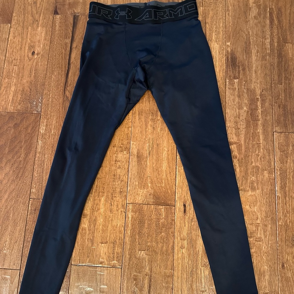 Boys Under Armour ColdGear compression pants size Medium